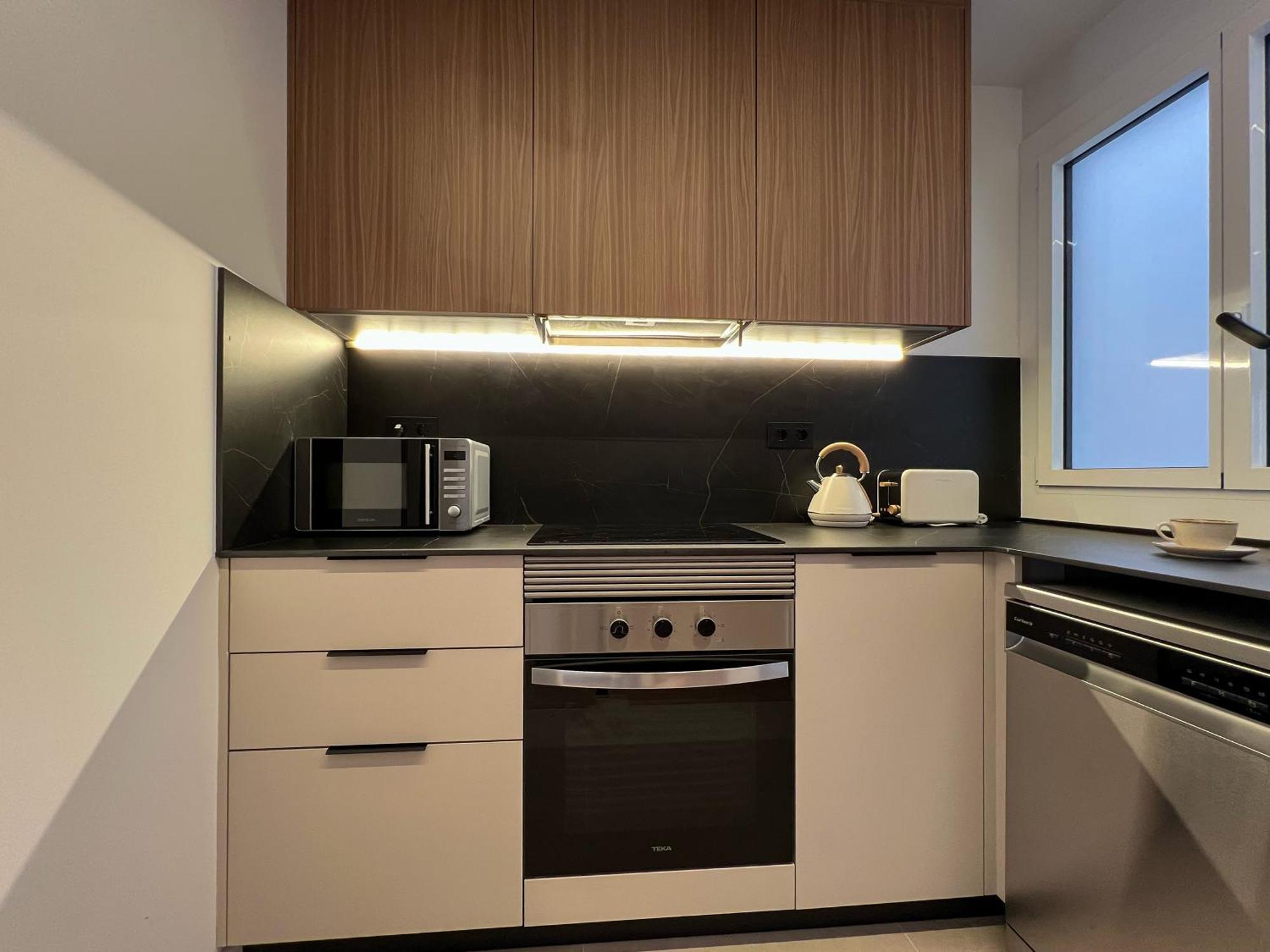 Stay U-Nique Apartments Balmes II — Photos 2